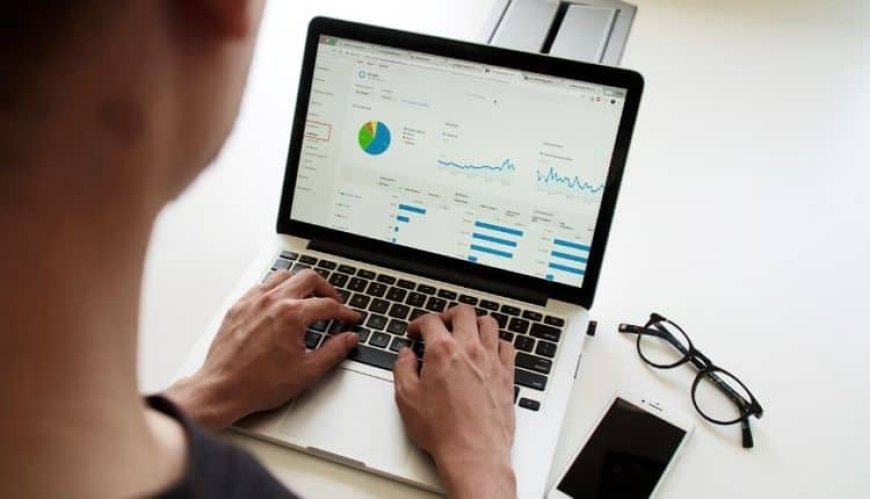 Digital-Age Marketing: Powered by Data Analytics.