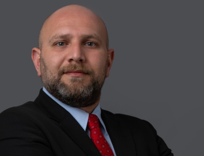 Healthcare, Financial Services and Public Sector Face Growing Shadow AI and Data Sovereignty Risks, Nutanix Finds